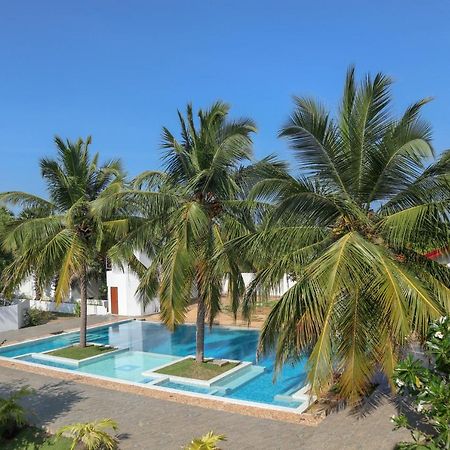 Reddalf'S Holiday Resorts Arugam Kudah Eksteriør bilde