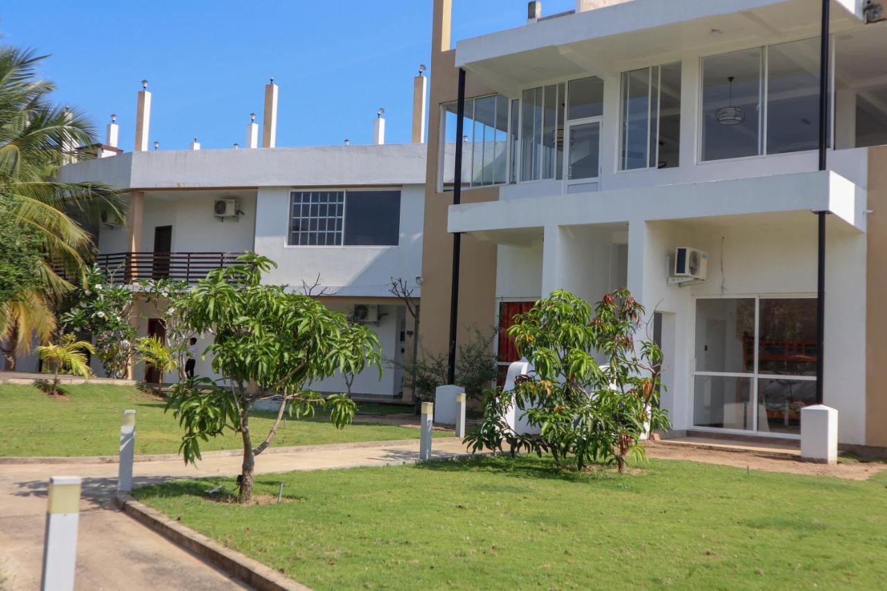 Reddalf'S Holiday Resorts Arugam Kudah Eksteriør bilde